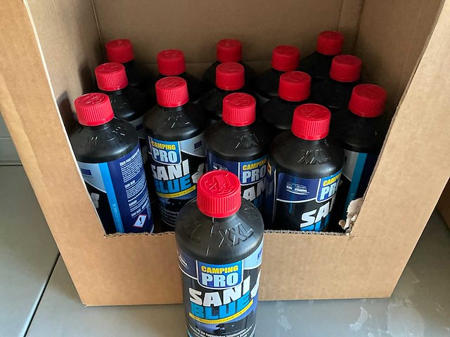 Pingi sani blue hygiënisch additief voor chemische toiletten 750ml (15x) - afbeelding 2 van  5