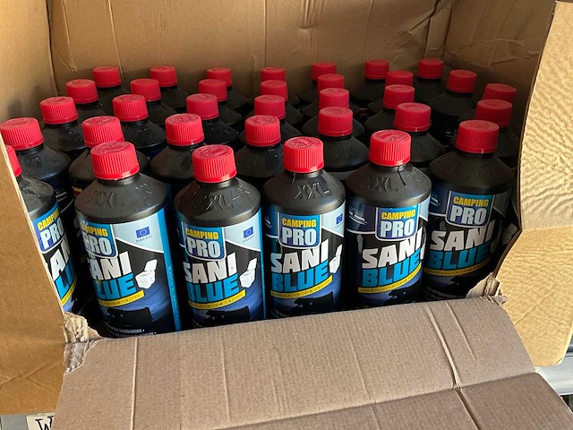 Pingi sani blue hygiënisch additief voor chemische toiletten 750ml (40x) - afbeelding 1 van  4
