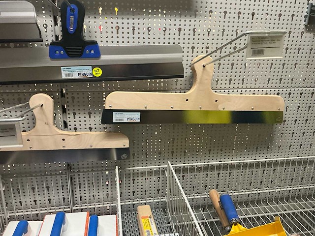Pinguïn overig handgereedschap (voegers), chapeijzers, plakspanen,schuurborden, spatels, spackmessen, spatels schilderlessen, voegspatels en handschoenen - afbeelding 6 van  25