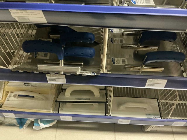 Pinguïn overig handgereedschap (voegers), chapeijzers, plakspanen,schuurborden, spatels, spackmessen, spatels schilderlessen, voegspatels en handschoenen - afbeelding 10 van  25