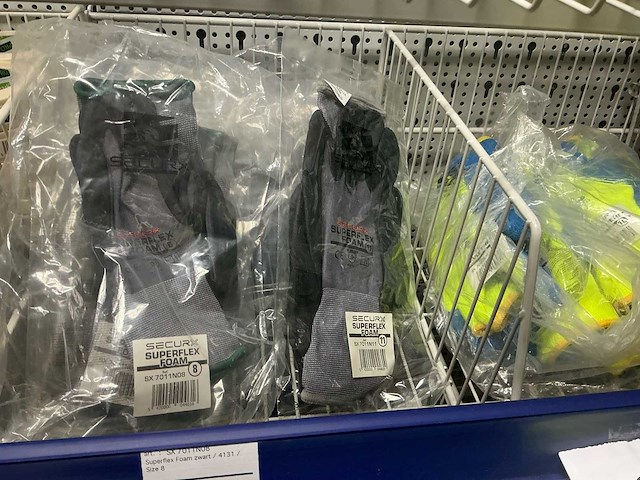 Pinguïn overig handgereedschap (voegers), chapeijzers, plakspanen,schuurborden, spatels, spackmessen, spatels schilderlessen, voegspatels en handschoenen - afbeelding 11 van  25