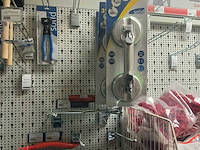 Pinguïn overig handgereedschap (voegers), chapeijzers, plakspanen,schuurborden, spatels, spackmessen, spatels schilderlessen, voegspatels en handschoenen - afbeelding 21 van  25