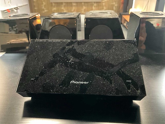 Pioneer blurayspeler en surround speakers - afbeelding 9 van  13