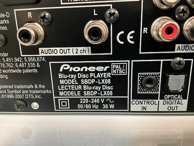 Pioneer blurayspeler en surround speakers - afbeelding 13 van  13