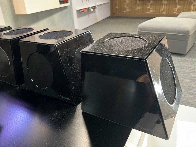 Pioneer blurayspeler en surround speakers - afbeelding 12 van  14