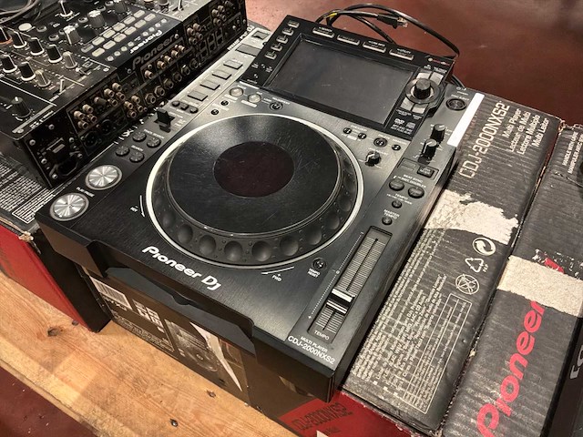 Pioneer cdj-2000nxs2 mediaspeler - afbeelding 1 van  1