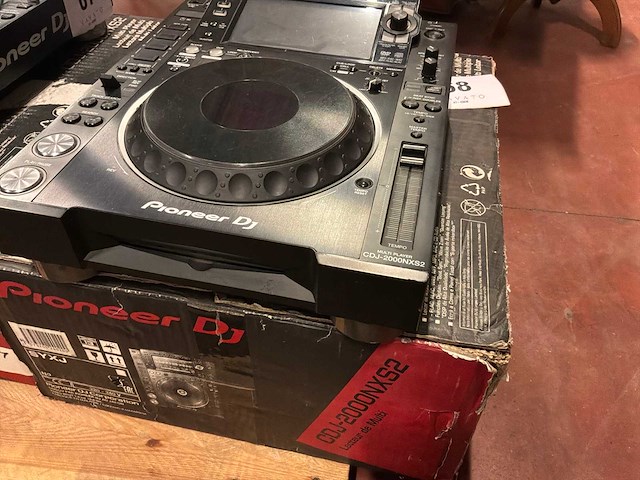 Pioneer cdj-2000nxs2 mediaspeler - afbeelding 1 van  3