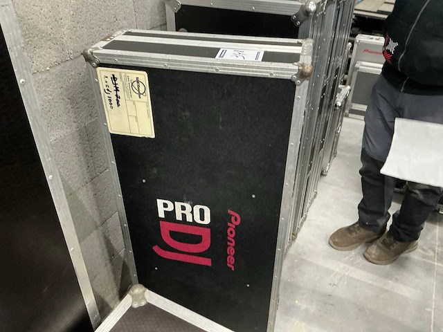 Pioneer dj booth flightcase - afbeelding 1 van  3