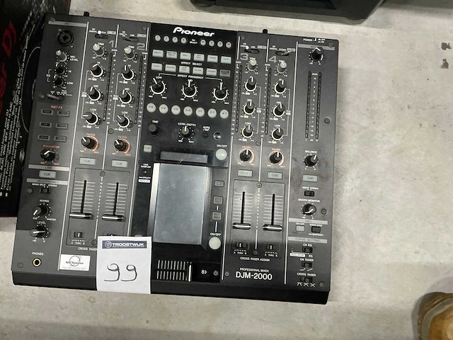 Pioneer djm-2000 mengtafel - afbeelding 2 van  2