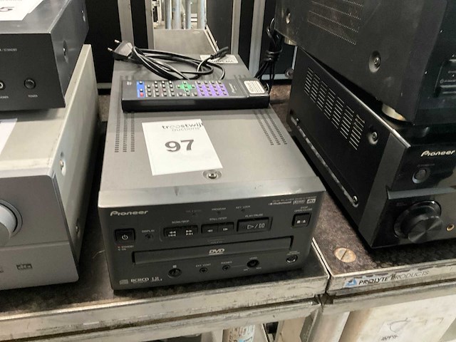 Pioneer v7300d dvd speler - afbeelding 1 van  2