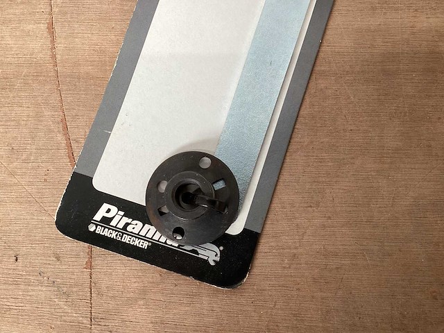 Piranha sleutel met spanmoer voor haakse slijper (62x) - afbeelding 3 van  4