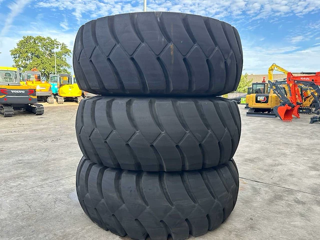 Pirelli - rm99 - 6 x dumperbanden - afbeelding 11 van  16