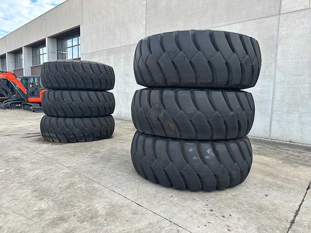 Pirelli - rm99 - 6 x dumperbanden - afbeelding 14 van  16