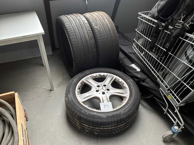 Pirelli 255/50 r19 103w autoband (3x) - afbeelding 1 van  4