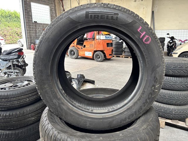 Pirelli winterbanden - afbeelding 2 van  4