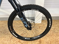Pivot trail 429 race xt mountainbike - afbeelding 12 van  14