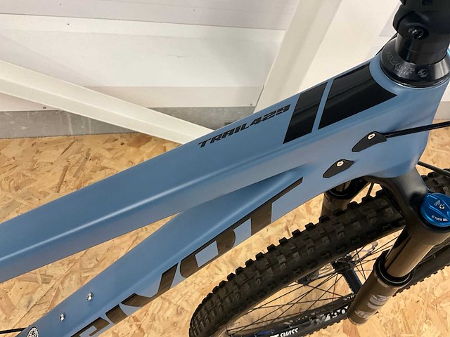 Pivot trail 429 race xt mountainbike - afbeelding 14 van  14