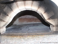 Pizzaoven, rvs uitvoering, met stenen bakvloer, met schouw, met gasaansluiting + hout, werking niet gekend - afbeelding 2 van  5
