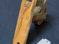 Plaatje 'j. windels - dusselier iseghem' en rolluikplaat koper 'jules windels' - afbeelding 1 van  6