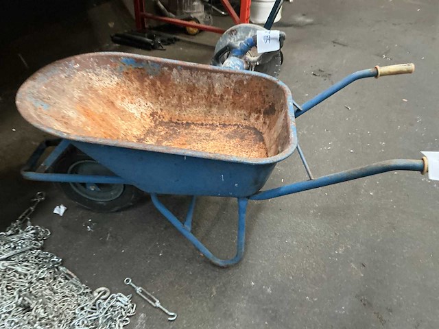 Plaatstalen kruiwagen - afbeelding 2 van  4