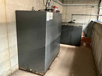 Plaatstalen opslagtank met pomp - afbeelding 3 van  5