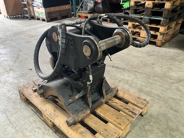 Pladdet pt9 - graafbak - 2022 - afbeelding 11 van  17