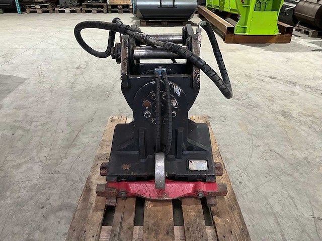 Pladdet pt9 - graafbak - 2022 - afbeelding 16 van  17