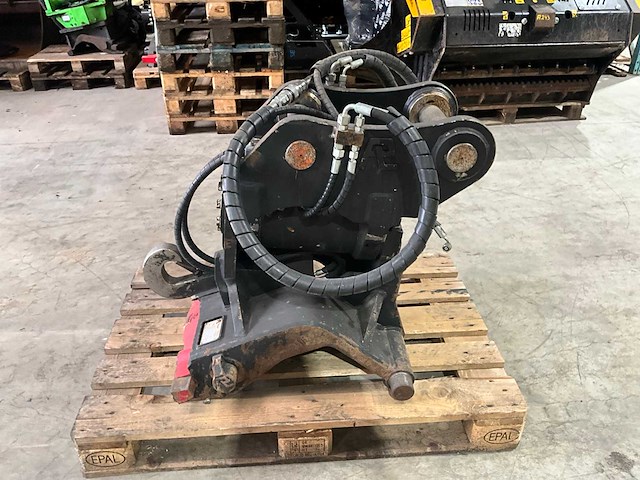 Pladdet pt9 - graafbak - 2022 - afbeelding 10 van  17