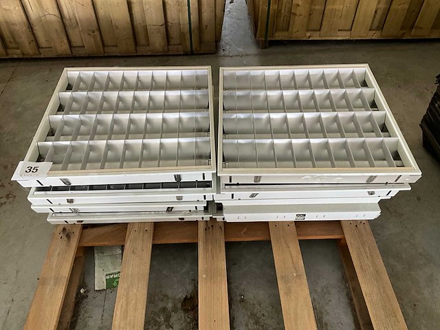Plafondlamp (8x) - afbeelding 1 van  4