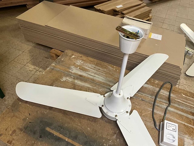 Plafondventilator - afbeelding 3 van  5