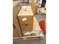 Plan vasque rectangulaire en béton et acier inoxydable - gris et noir - afbeelding 7 van  7