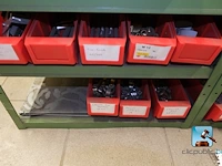 Plank met inhoud - afbeelding 8 van  10