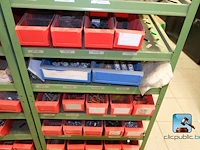 Plank met inhoud - afbeelding 10 van  10