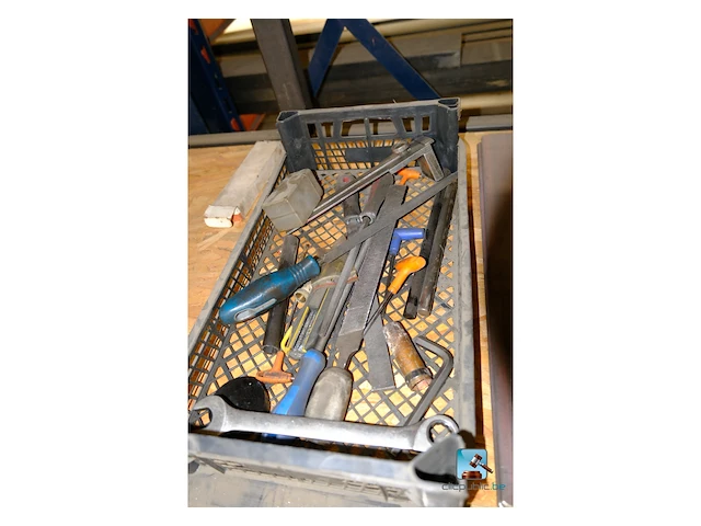 Plank met inhoud - afbeelding 5 van  22