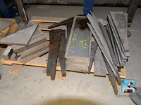Plank met inhoud - afbeelding 10 van  22