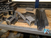 Plank met inhoud - afbeelding 11 van  22