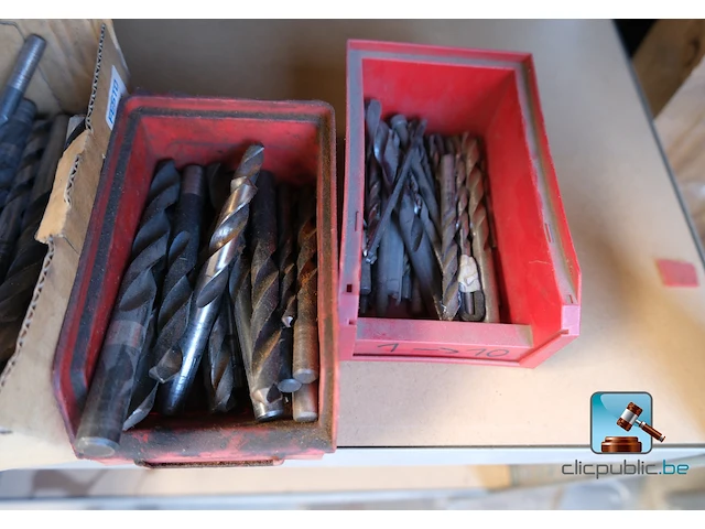 Plank met inhoud - afbeelding 2 van  11