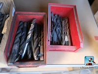 Plank met inhoud - afbeelding 2 van  11