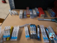 Plank met inhoud - afbeelding 4 van  11