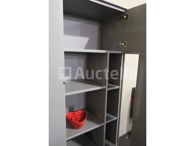 Planken met inhoud - afbeelding 3 van  6