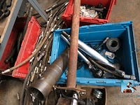Planken met inhoud - afbeelding 2 van  20