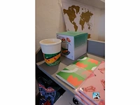 Planken met inhoud - afbeelding 14 van  23