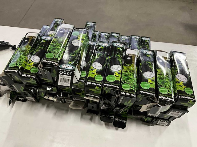 Planten spotlight voor binnen met grondpin (62x) - afbeelding 5 van  6