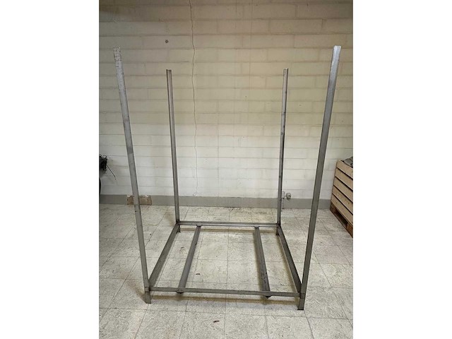 Plantenkar + 2 vaste metalen rekken - afbeelding 2 van  11
