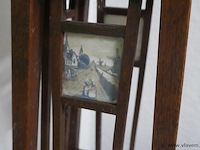 Plantenstaander in hout met tegels - afbeelding 3 van  3