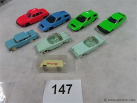 Plastic auto's - afbeelding 1 van  5