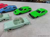 Plastic auto's - afbeelding 2 van  5
