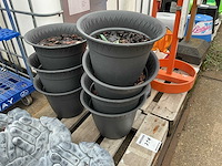 Plastic bloempot (7x) - afbeelding 1 van  1