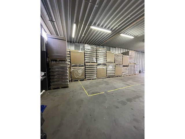 Plastic flessen (34000x) - afbeelding 3 van  5