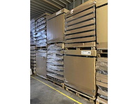 Plastic flessen (34000x) - afbeelding 2 van  5